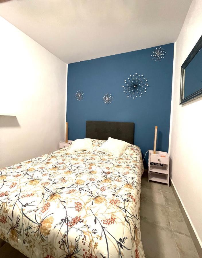 Comfortable Carolina En Аликанте Экстерьер фото
