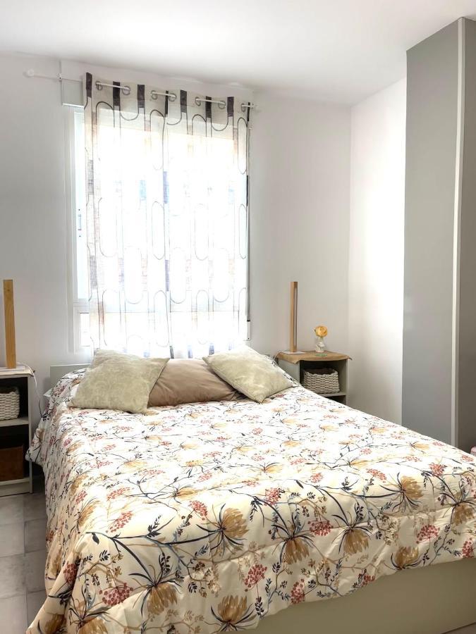 Comfortable Carolina En Аликанте Экстерьер фото
