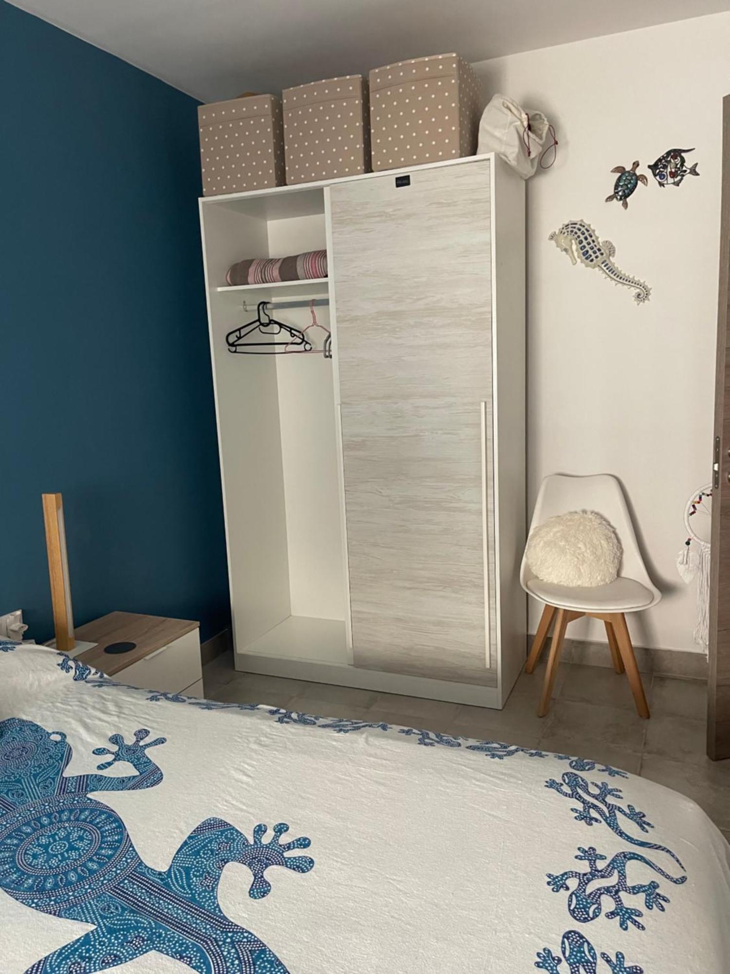 Comfortable Carolina En Аликанте Экстерьер фото